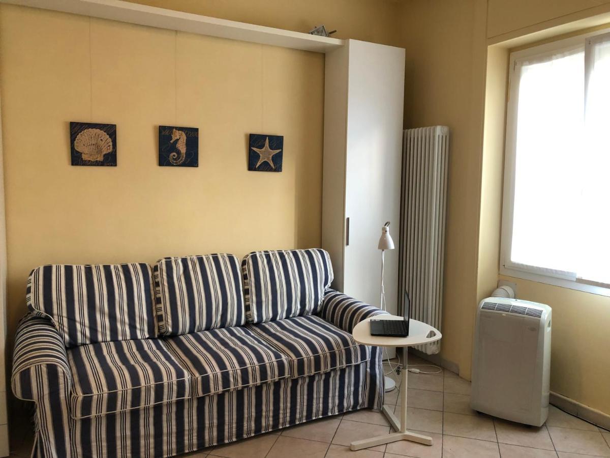 Centrally Located Apt By Harbour With Elevator Санремо Екстер'єр фото
